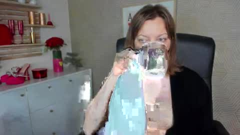 Angela online show from 03.24.26