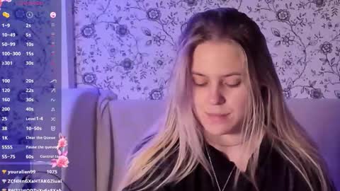 Snapshot of angelanty chatting on 12.15.25 Darsi Anty online show from 12.15.25