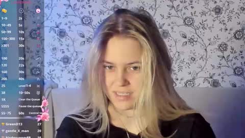 Snapshot of angelanty chatting on 12.18.25 Darsi Anty online show from 12.18.25