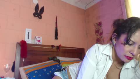 Snapshot of angelataysonvip chatting on 02.13.25 angelataysonvip online show from 02.13.25