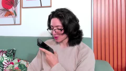 Angel Bennet online show from 12.30.24