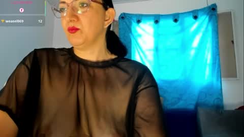 Snapshot of angelblue972344 chatting on 05.30.26 angel online show from 05.30.26