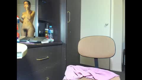 Snapshot of angelchezcka chatting on 03.01.26 cheche online show from 03.01.26