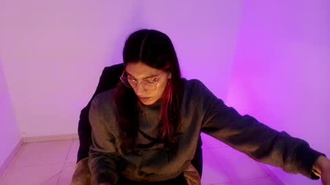 angele online show from 03.31.26