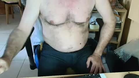 Snapshot of angelgarcia269 chatting on 02.19.26 angelgarcia269 online show from 02.19.26