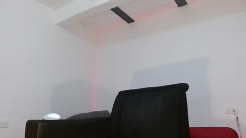 Snapshot of angelhil chatting on 11.14.25 Angel of littlebandido online show from 11.14.25