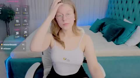 Snapshot of angeli_eyes chatting on 11.07.25 Ksenia online show from 11.07.25