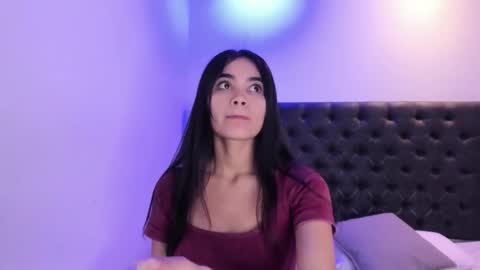 Snapshot of angeli_rivera chatting on 10.06.25 Angeli online show from 10.06.25