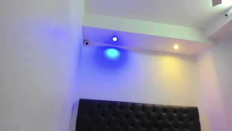 Snapshot of angeli_rivera chatting on 10.28.25 Angeli online show from 10.28.25