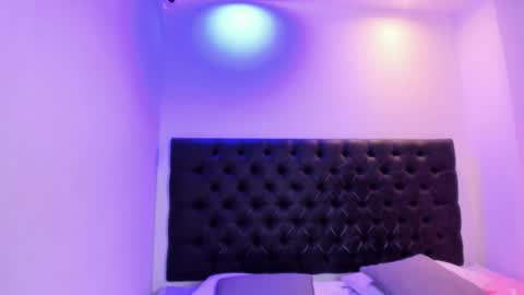 Snapshot of angeli_rivera chatting on 11.15.25 Angeli online show from 11.15.25