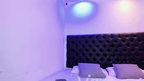 Snapshot of angeli_rivera chatting on 11.29.25 Angeli online show from 11.29.25