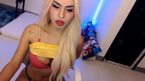 Snapshot of angelic_face_808 chatting on 06.17.26 DIVINE ANGEL online show from 06.17.26