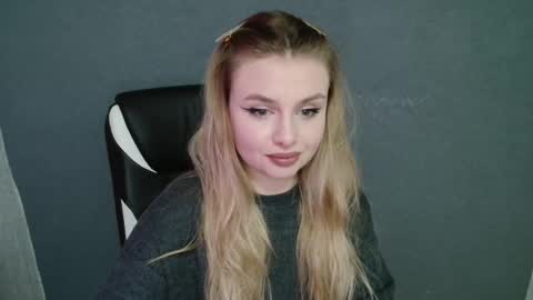 angelicablanch online show from 11.15.25