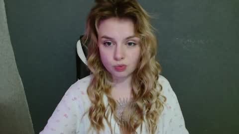 angelicablanch online show from 11.25.25