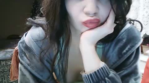 Angie online show from 01.12.26