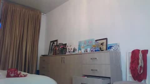 Snapshot of angelicfenix chatting on 03.18.26 angelicfenix online show from 03.18.26