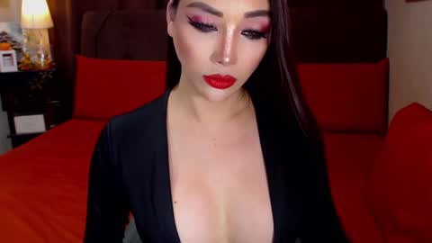 MS. AMALIA online show from 03.12.25