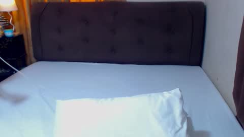 MS. AMALIA online show from 11.12.25