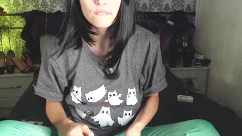 Angelika Rouge online show from 10.26.25