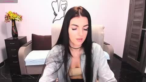 Snapshot of angelina_clark chatting on 12.13.24 Angelina online show from 12.13.24