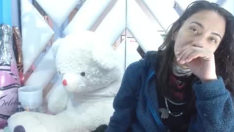 Snapshot of angelina_ny chatting on 11.07.25 ANGELINA online show from 11.07.25