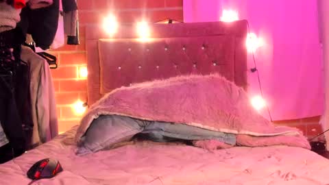 Angelina Rouse  online show from 02.02.25