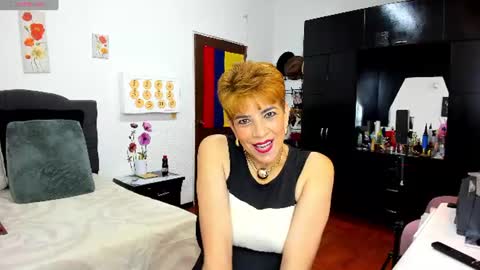Snapshot of angelina_stone_65 chatting on 07.10.26 Angelina online show from 07.10.26