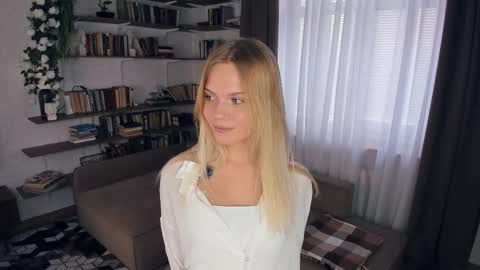 Alice WOW online show from 03.25.26