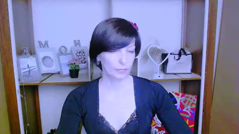 Angelina online show from 01.28.25