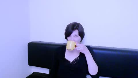 Angelina online show from 01.29.25