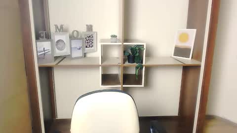 Angelina online show from 09.12.25