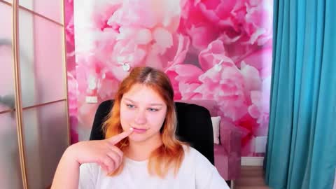 AngelinaLow online show from 05.18.26