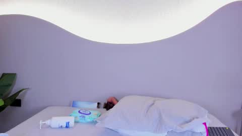 Angeline online show from 03.26.26