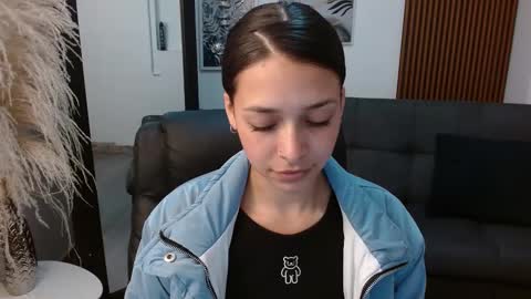 angeline_davies online show from 02.26.25