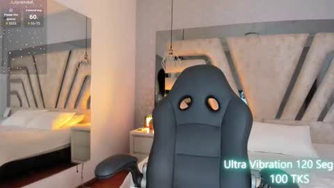 Snapshot of angelineheet chatting on 11.13.25 Angeline Heet online show from 11.13.25