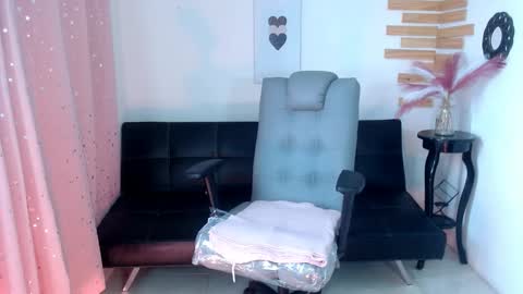 angela online show from 03.11.25