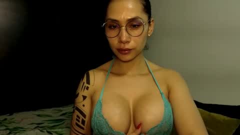  ANGELA ISABELLA  online show from 09.09.25