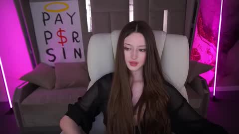 Snapshot of angellblush chatting on 11.02.25 AngelBlush online show from 11.02.25