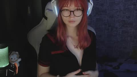 Anora online show from 12.17.25