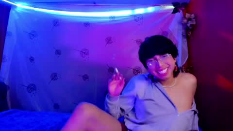 Snapshot of angellonfire chatting on 12.02.24 Angel online show from 12.02.24