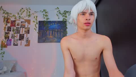 Snapshot of angelo_duarte chatting on 01.22.25 Angel online show from 01.22.25