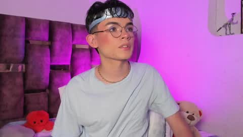 Snapshot of angelocute_ chatting on 01.03.25 Angelo I work from home this is my room online show from 01.03.25