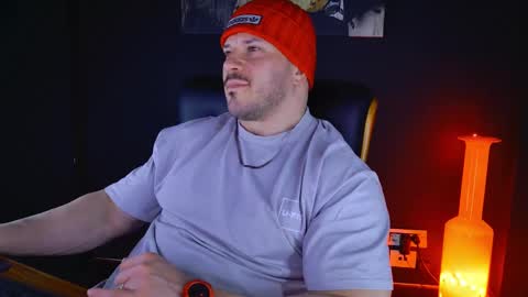 Snapshot of angeloeric chatting on 02.09.25 BlackWolf online show from 02.09.25