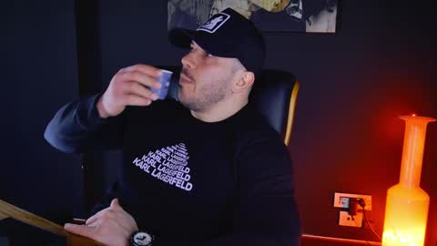 Snapshot of angeloeric chatting on 02.11.25 BlackWolf online show from 02.11.25