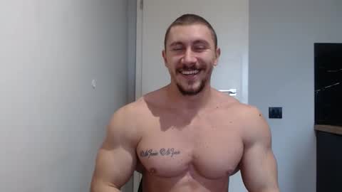 Snapshot of angelofit chatting on 12.16.24 ------- SEX SHOW WITH GUYS AND GIRLS MUSCLE SHOW online show from 12.16.24