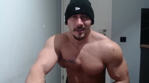 Snapshot of angelofit chatting on 01.16.25 ------- SEX SHOW WITH GUYS AND GIRLS MUSCLE SHOW online show from 01.16.25