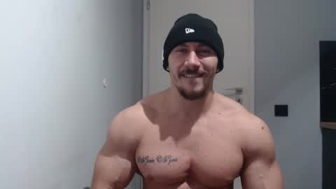 Snapshot of angelofit chatting on 01.18.25 ------- SEX SHOW WITH GUYS AND GIRLS MUSCLE SHOW online show from 01.18.25