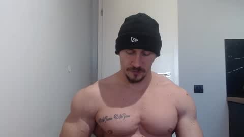 Snapshot of angelofit chatting on 02.09.25 ------- SEX SHOW WITH GUYS AND GIRLS MUSCLE SHOW online show from 02.09.25