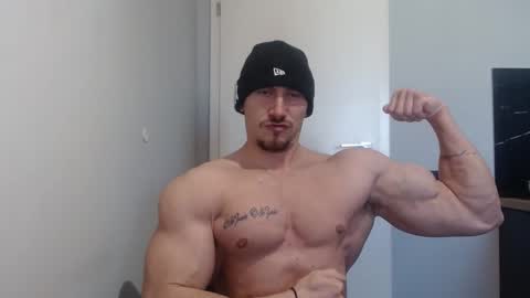 Snapshot of angelofit chatting on 02.22.25 ------- SEX SHOW WITH GUYS AND GIRLS MUSCLE SHOW online show from 02.22.25