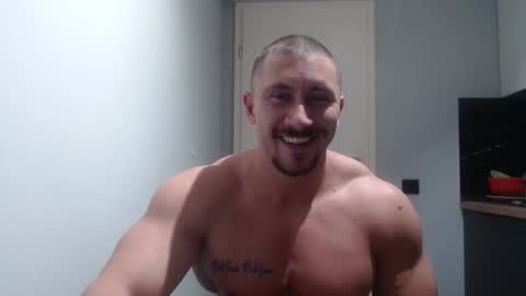 Snapshot of angelofit chatting on 11.11.25 ------- SEX SHOW WITH GUYS AND GIRLS MUSCLE SHOW online show from 11.11.25